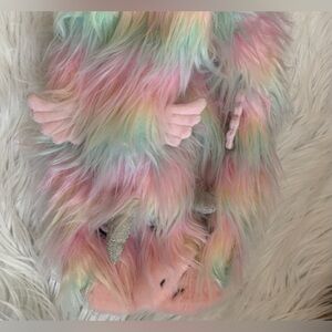 OOOH GEEZ OOOH YEAH rainbow funcky unicorn novelty slipper socks NWT one size